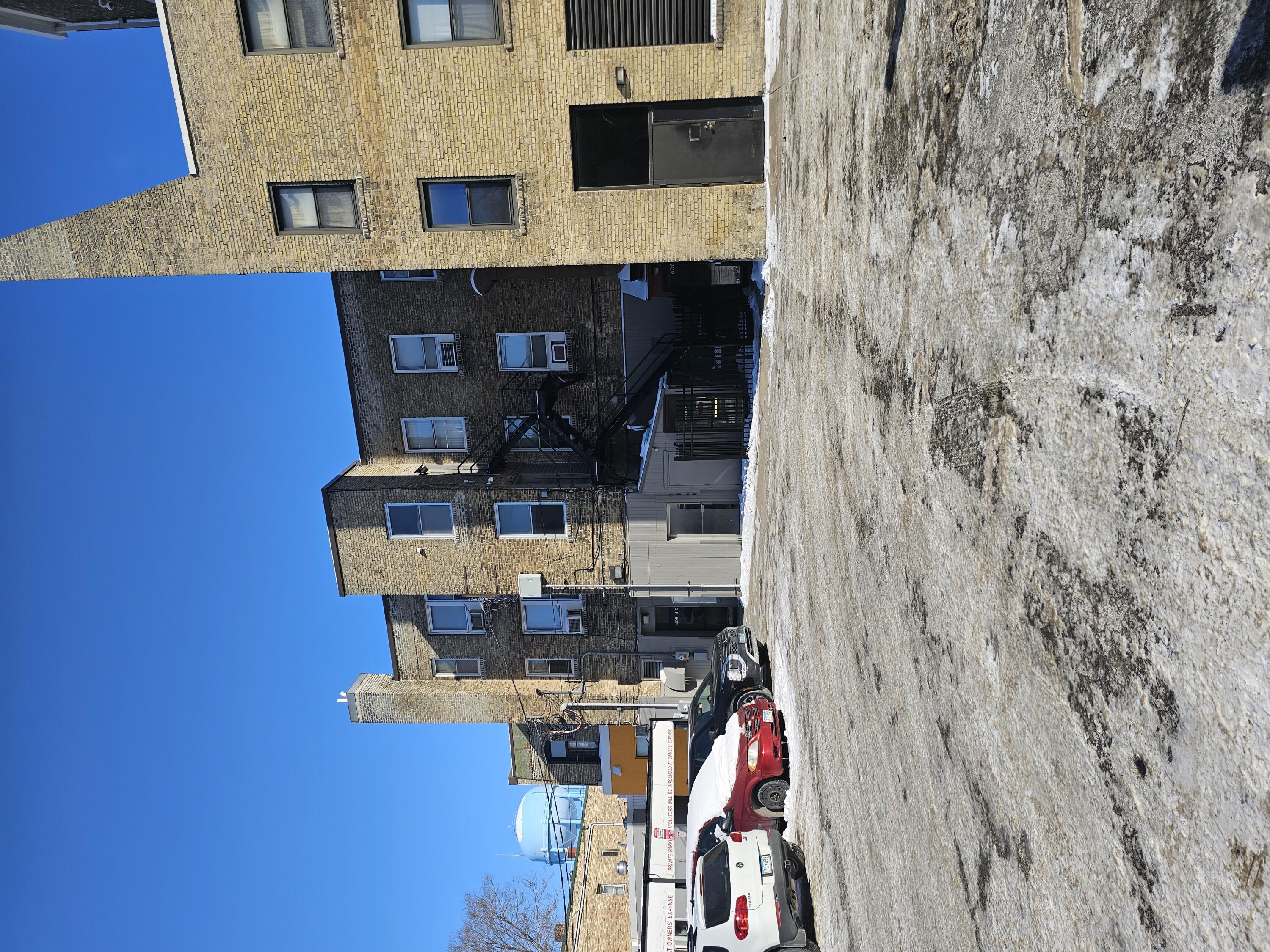 406 Broadway Drive Property Photo 1