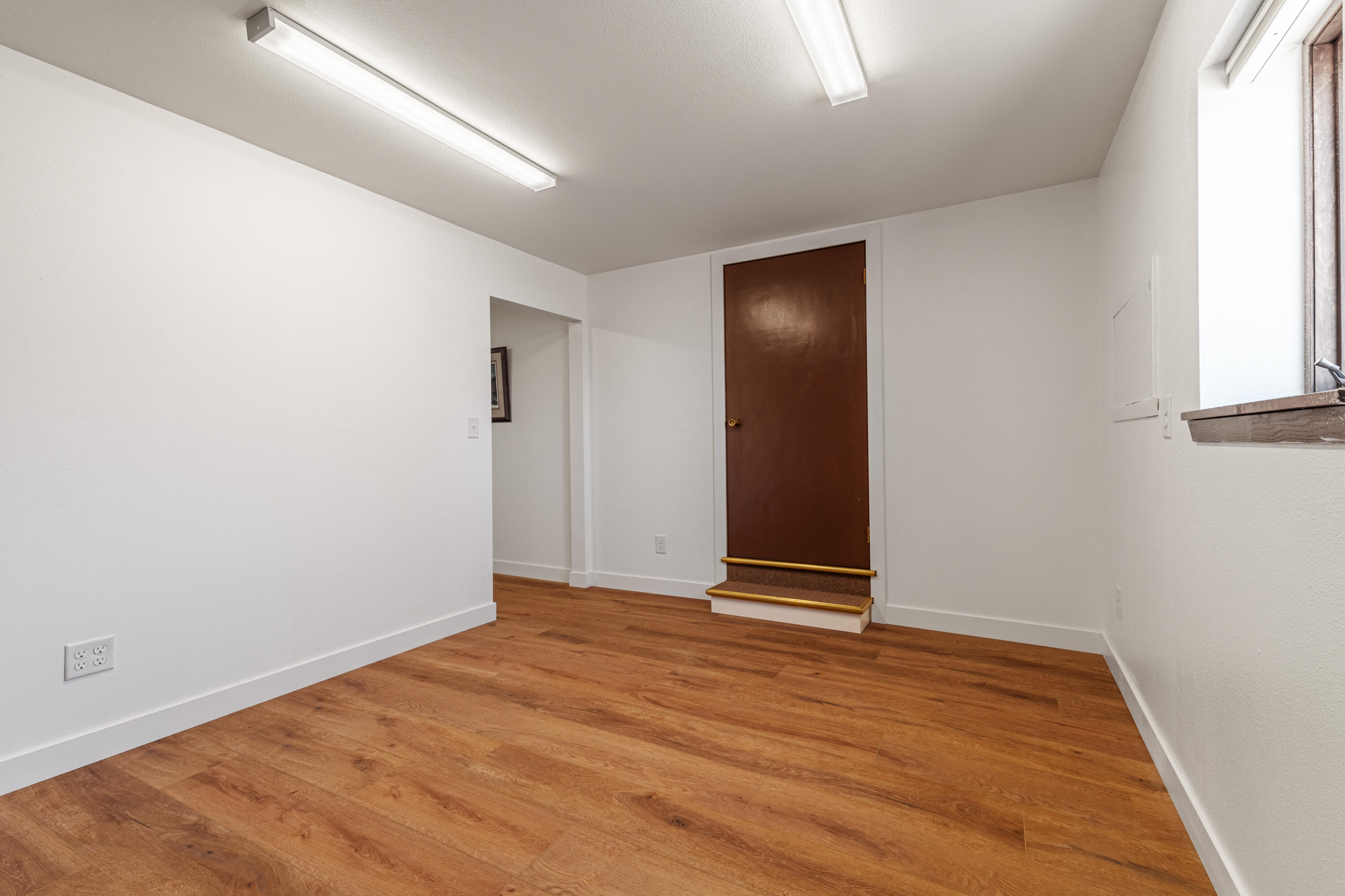 102 Morrison Street Property Photo 5
