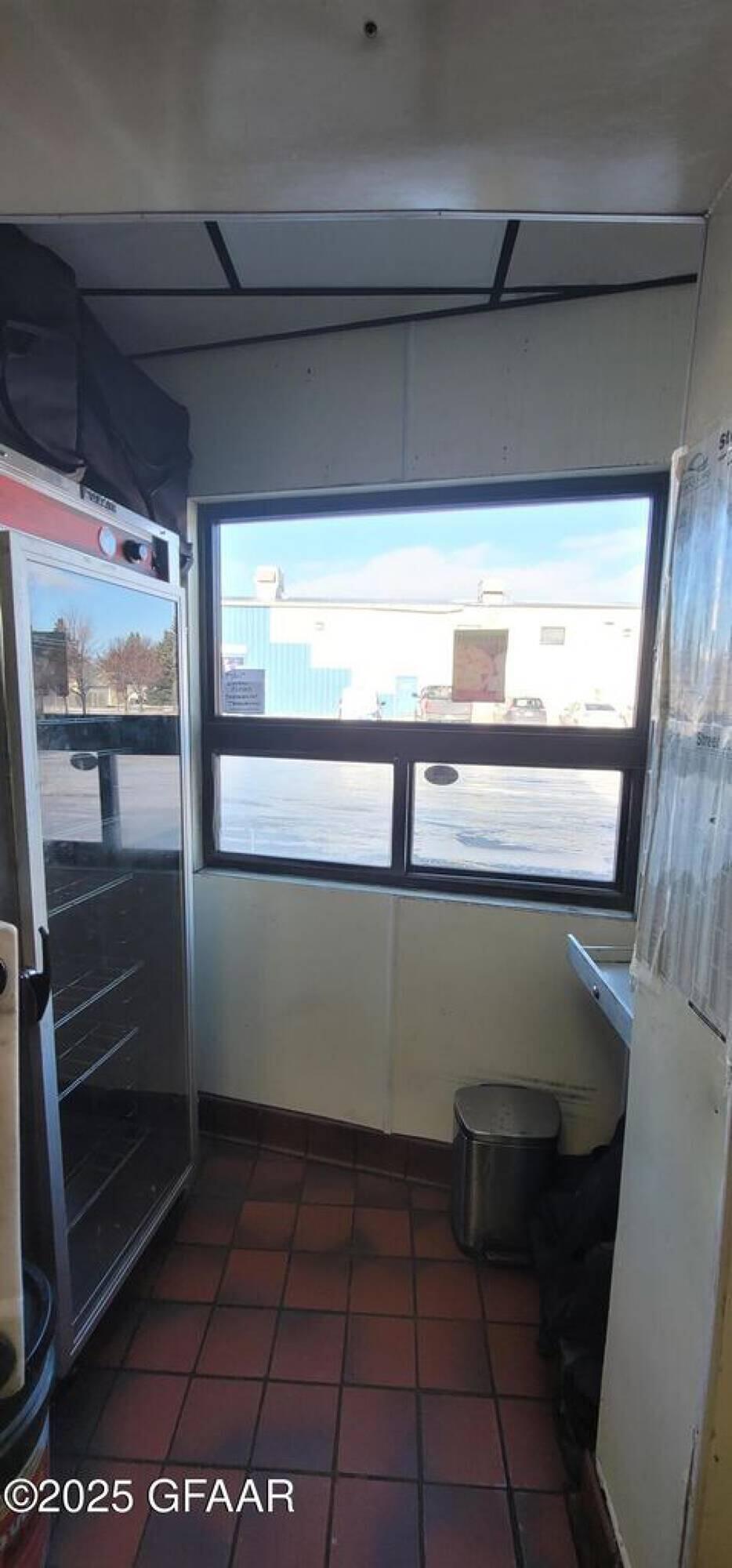 2909 Washington Street Property Photo 16