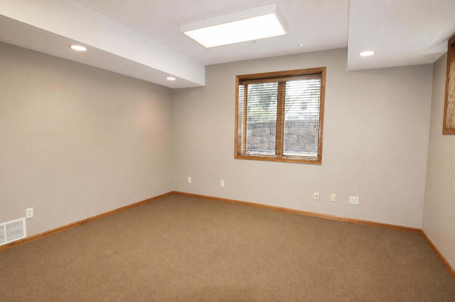 1123 5th Avenue S Property Photo 18