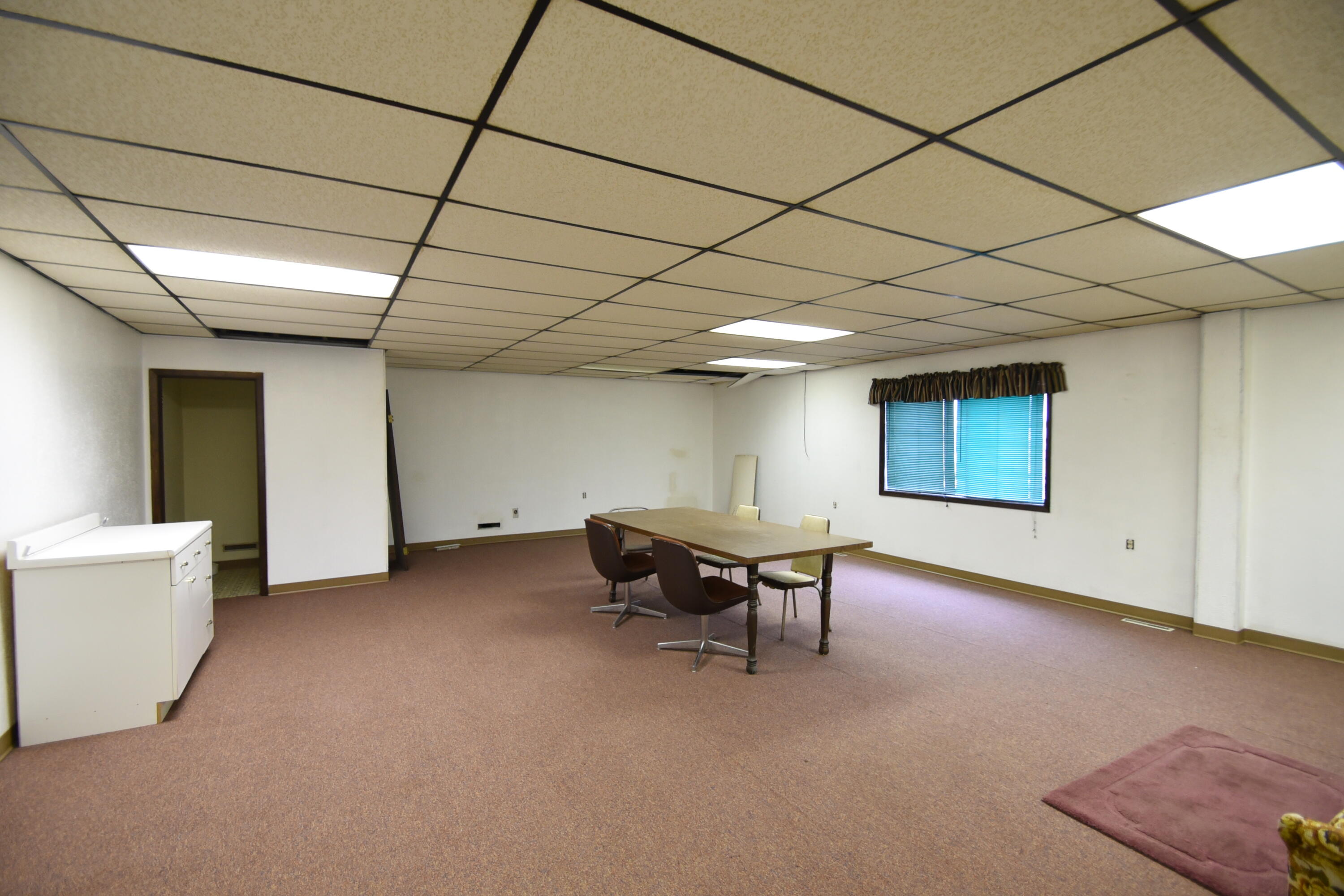 1800 Main Avenue E Property Photo 10