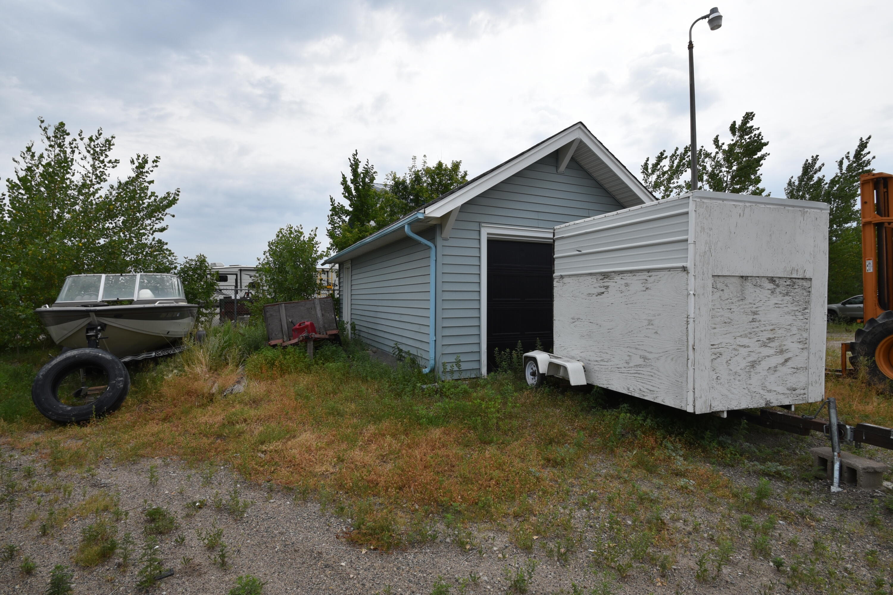 1800 Main Avenue E Property Photo 16