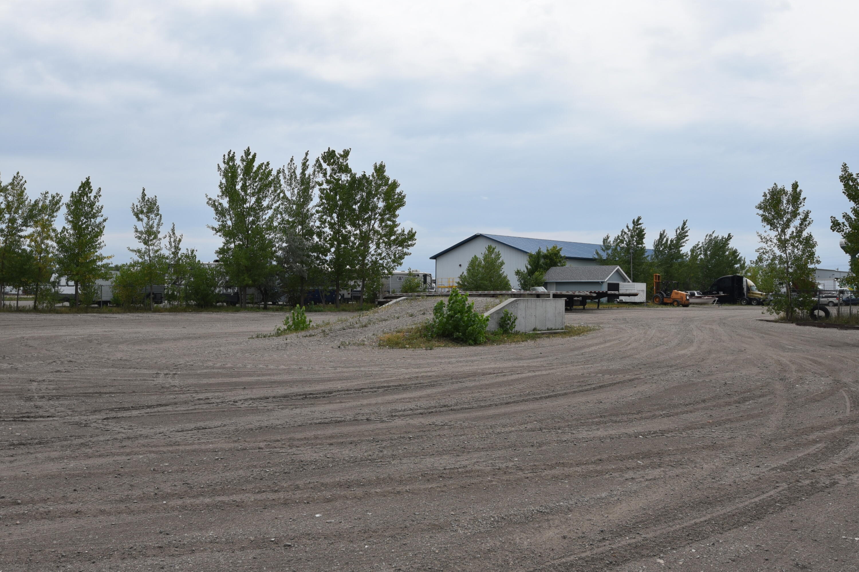1800 Main Avenue E Property Photo 22