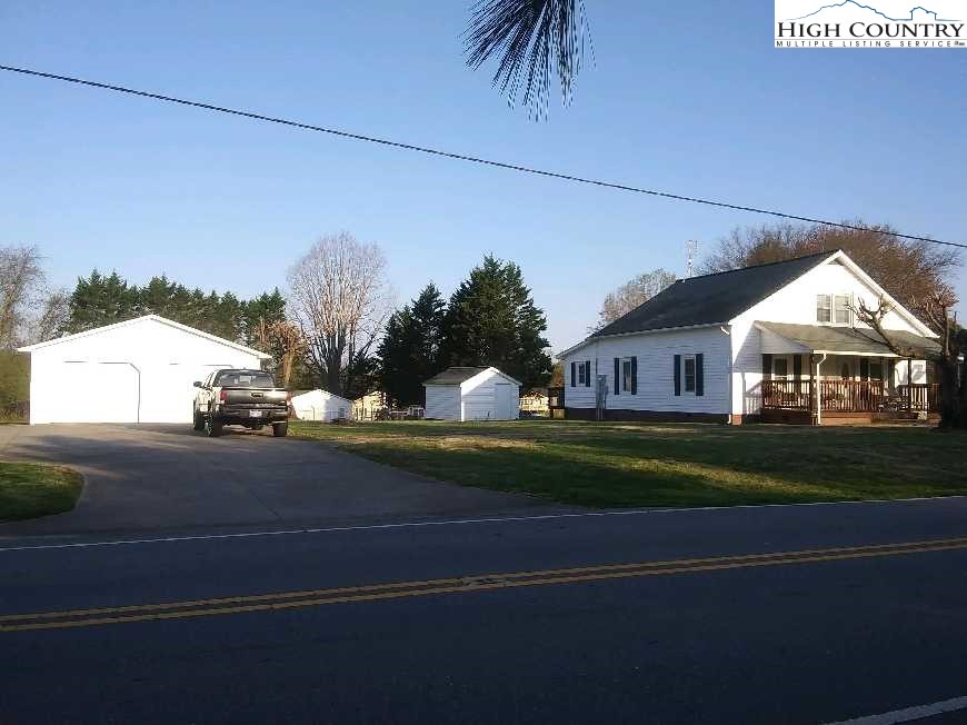 3648 CLINGMAN Road