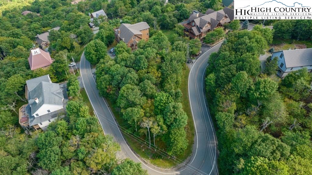 #303 N Pinnacle Ridge Road Property Photo 2