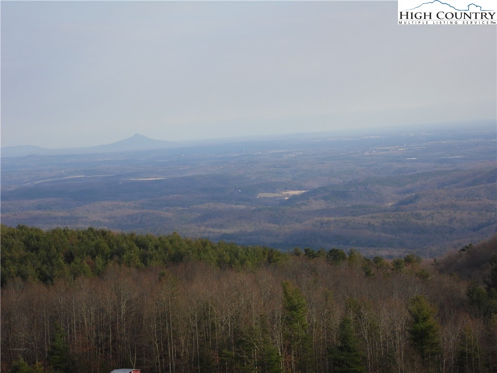 4143 Mountain View Road Property Photo 4