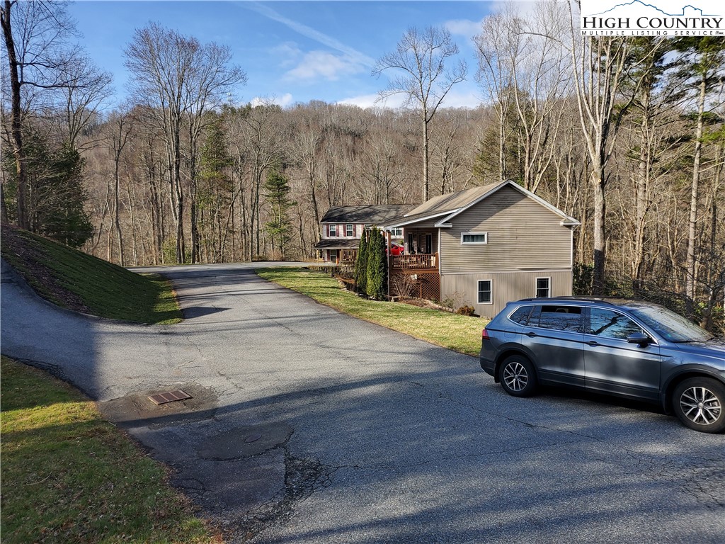128 Bryce Way Property Photo 5
