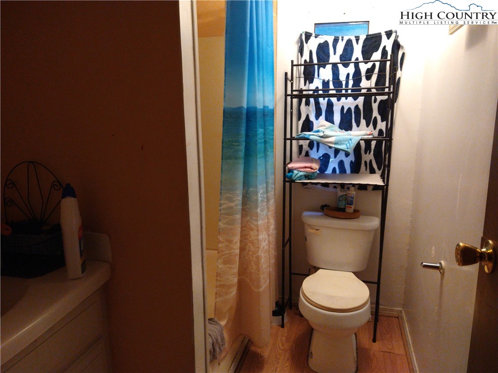 178 Joe Place Property Photo 7