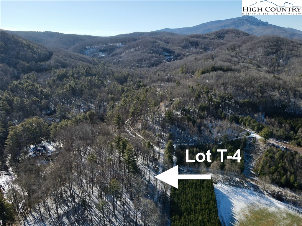 T-4 Seneca Drive Property Photo 9
