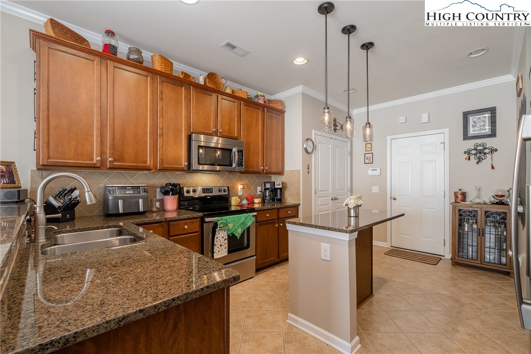 205 Park View Drive 205 Property Photo 14