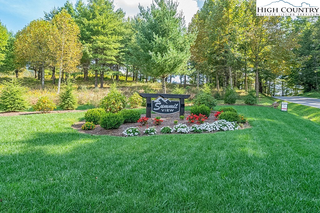 30 Summit View Parkway Property Photo 2