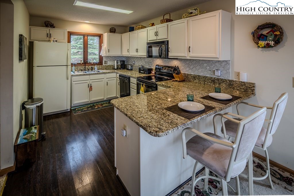 113 Aster Trail Property Photo 12