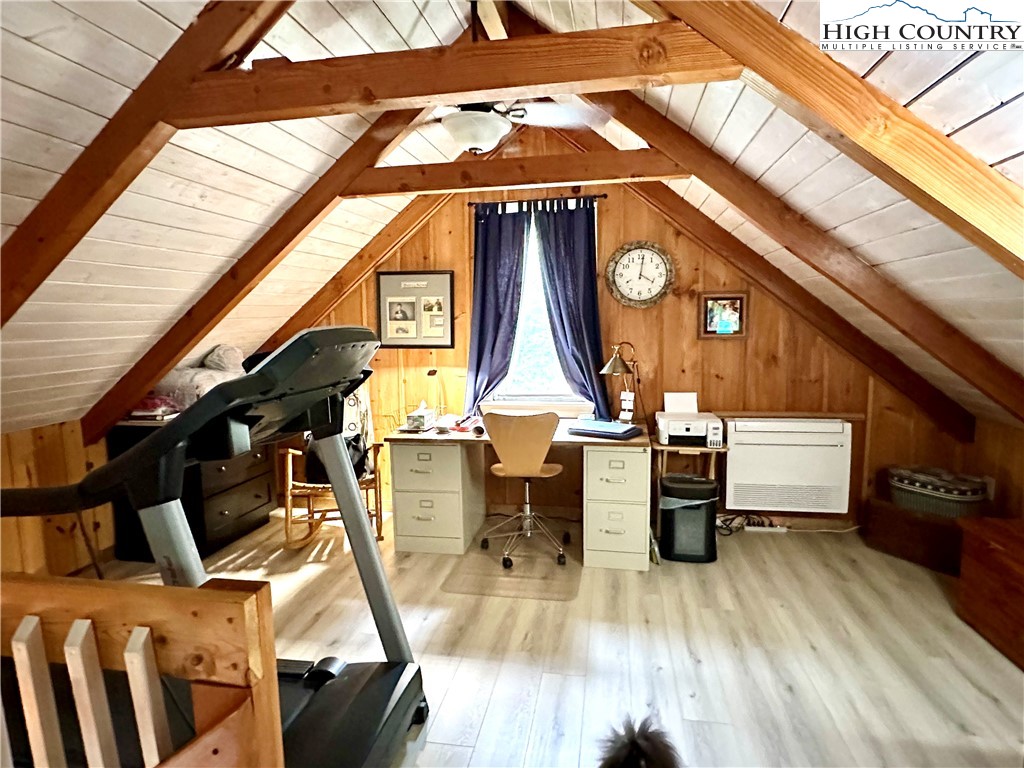 2259 Grassy Creek Road Property Photo 10