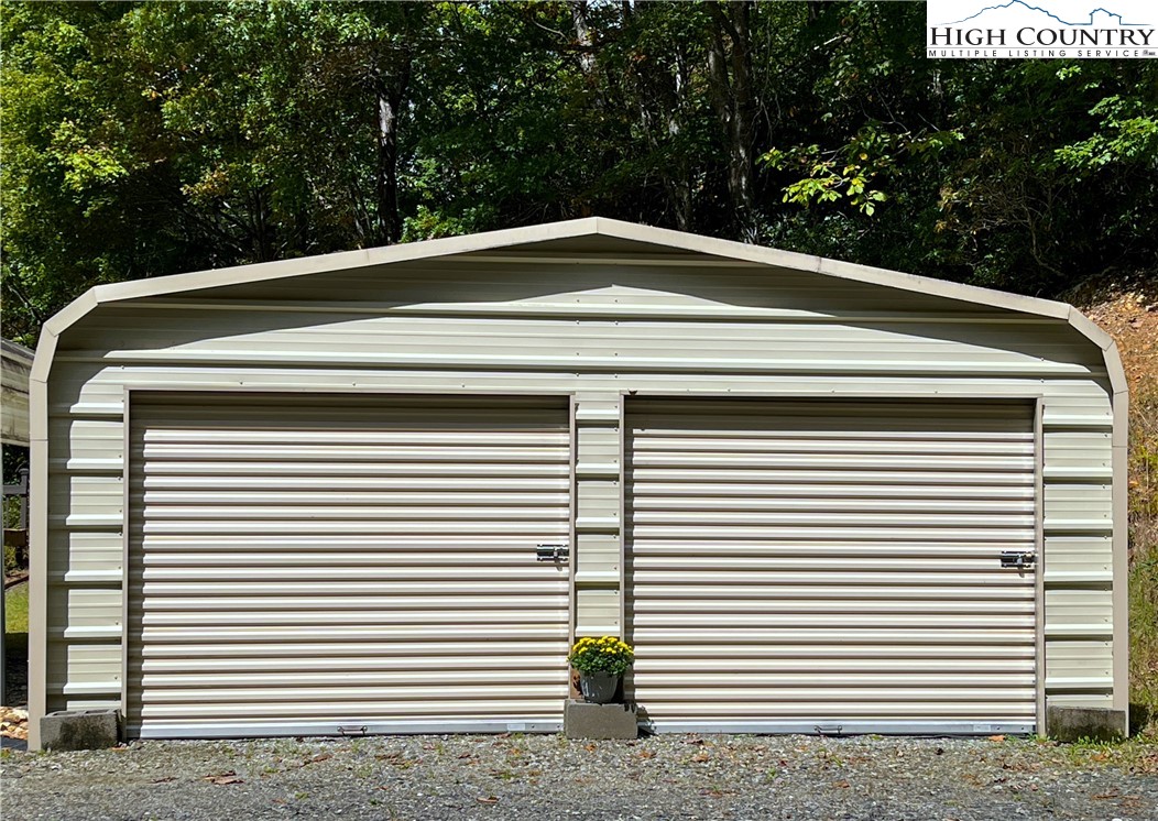 2259 Grassy Creek Road Property Photo 22