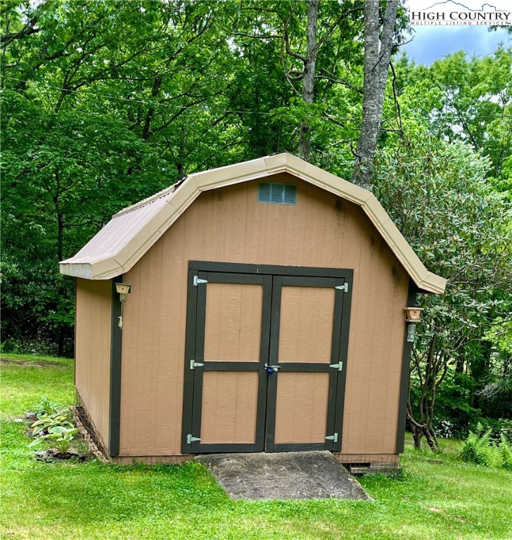 2259 Grassy Creek Road Property Photo 23