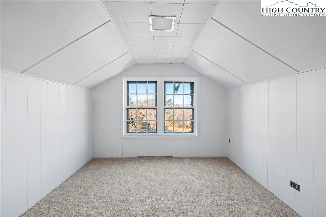 112 Ne Bleynat Street Property Photo 36