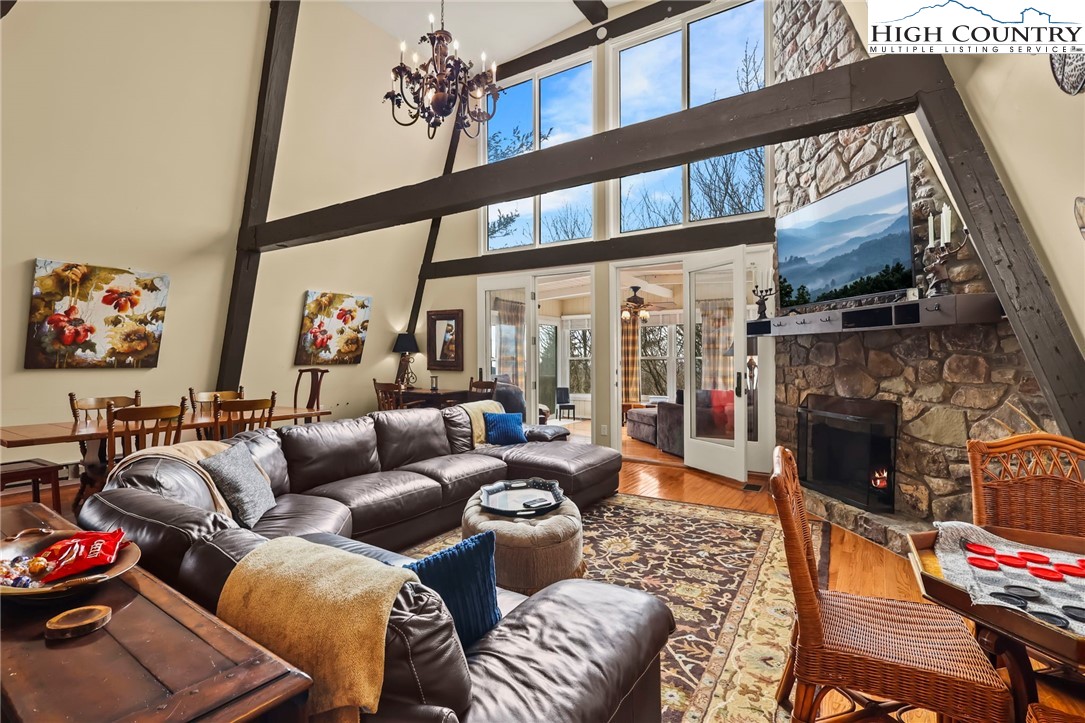 207 Pinnacle Ridge Road Property Photo 1