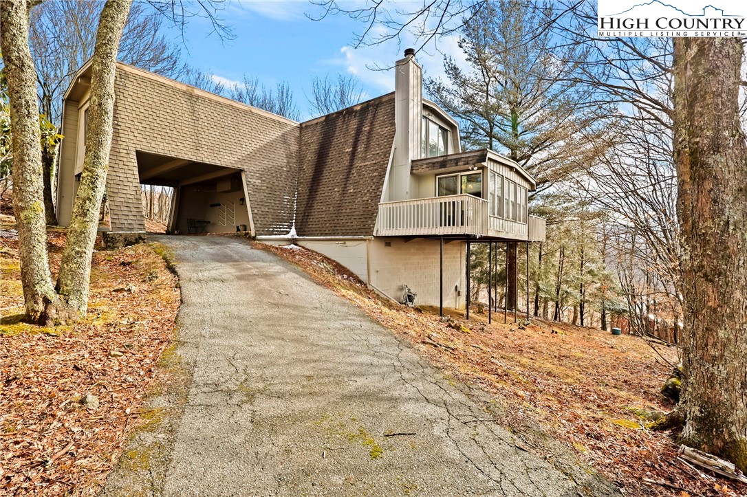 207 Pinnacle Ridge Road Property Photo 4