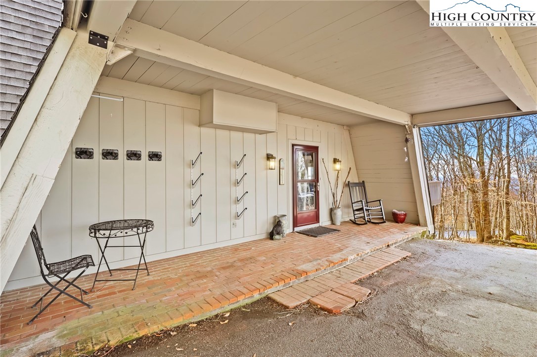 207 Pinnacle Ridge Road Property Photo 5