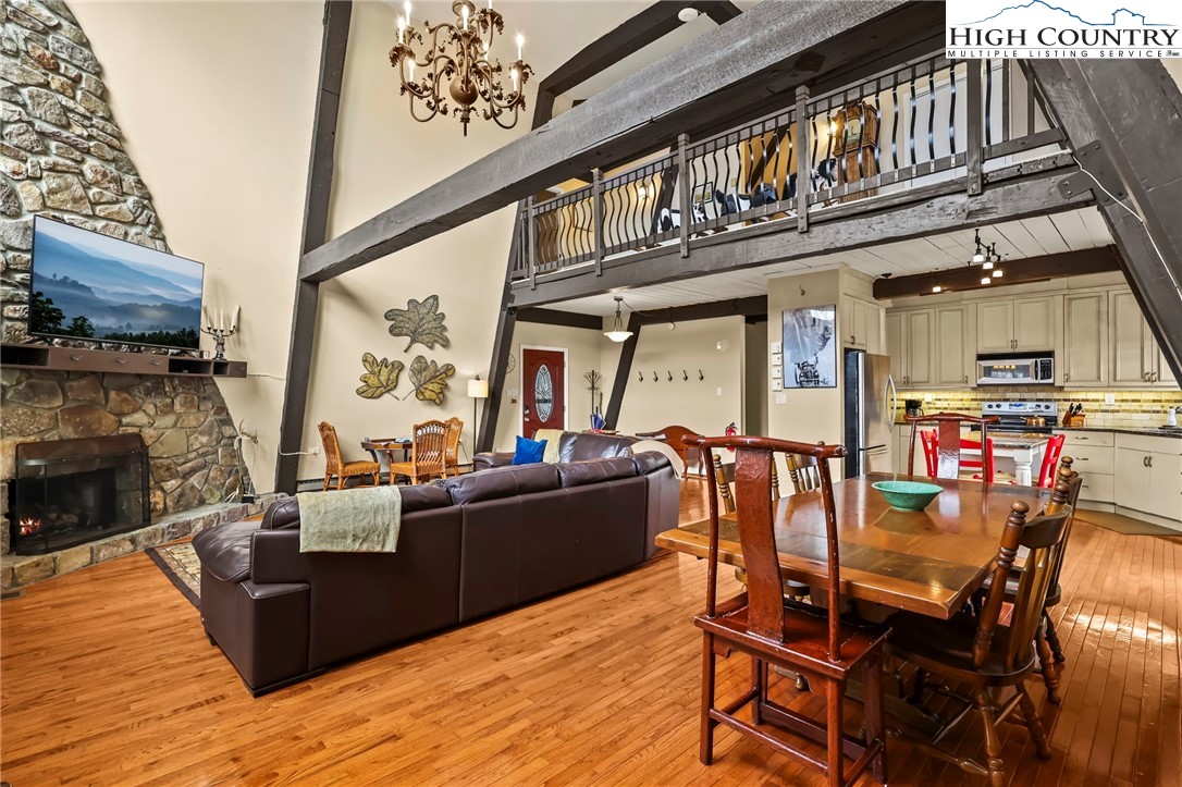 207 Pinnacle Ridge Road Property Photo 8