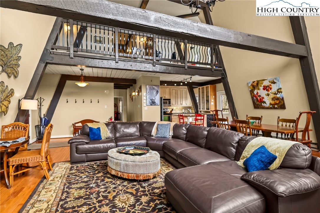 207 Pinnacle Ridge Road Property Photo 9