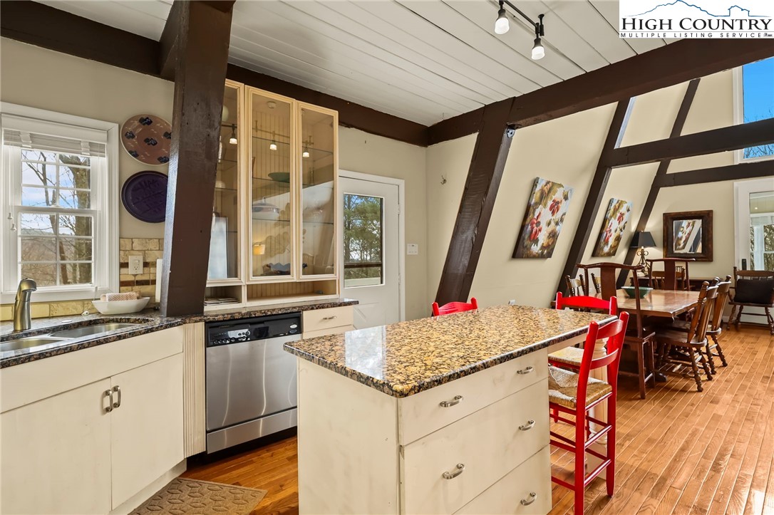 207 Pinnacle Ridge Road Property Photo 13