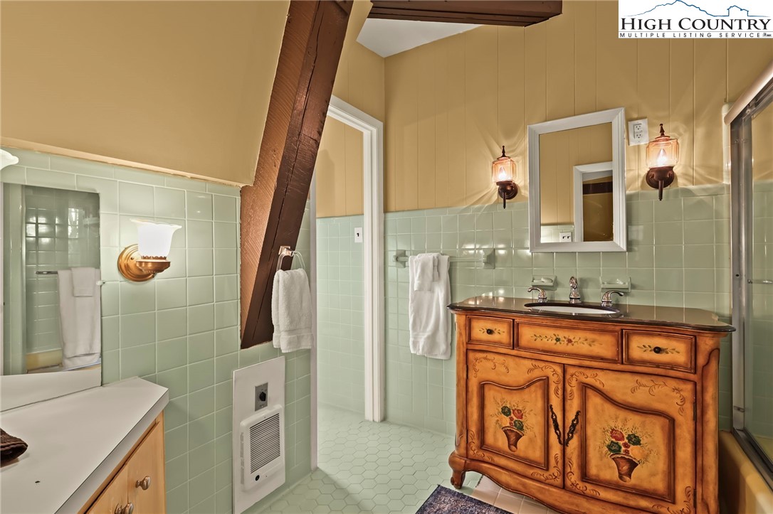 207 Pinnacle Ridge Road Property Photo 40