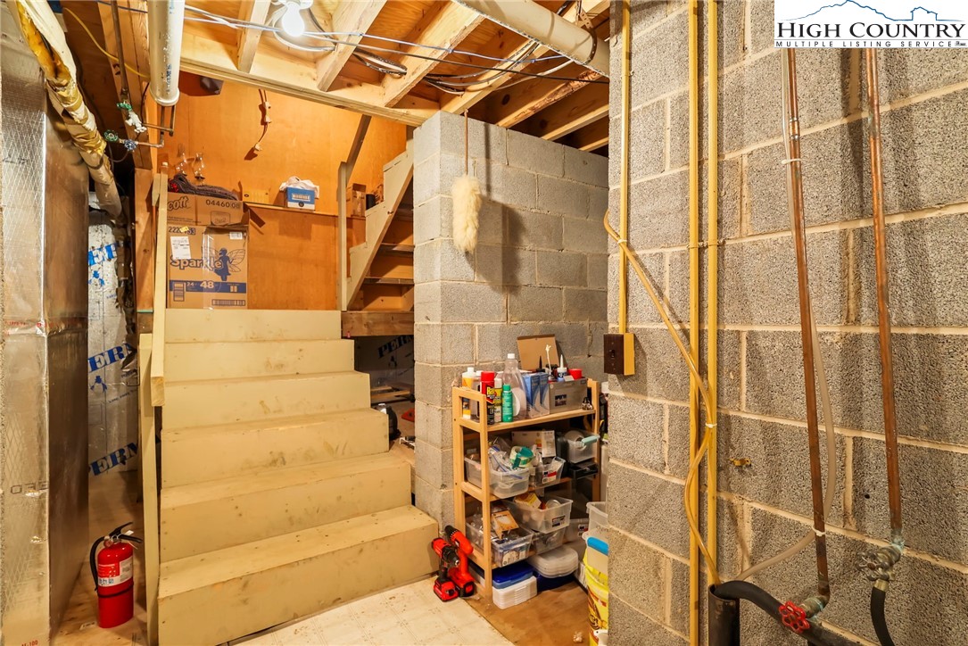 207 Pinnacle Ridge Road Property Photo 48