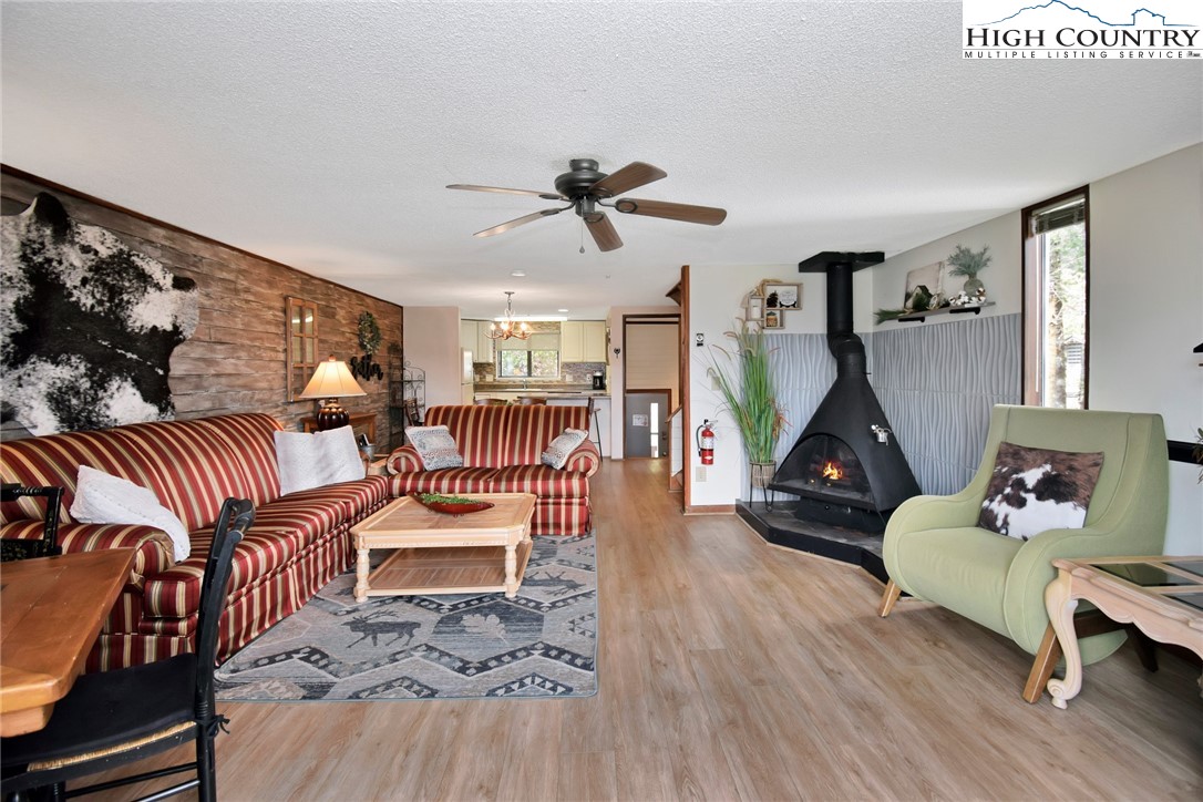 1040 Sugar Mountain Drive D21 Property Photo 9