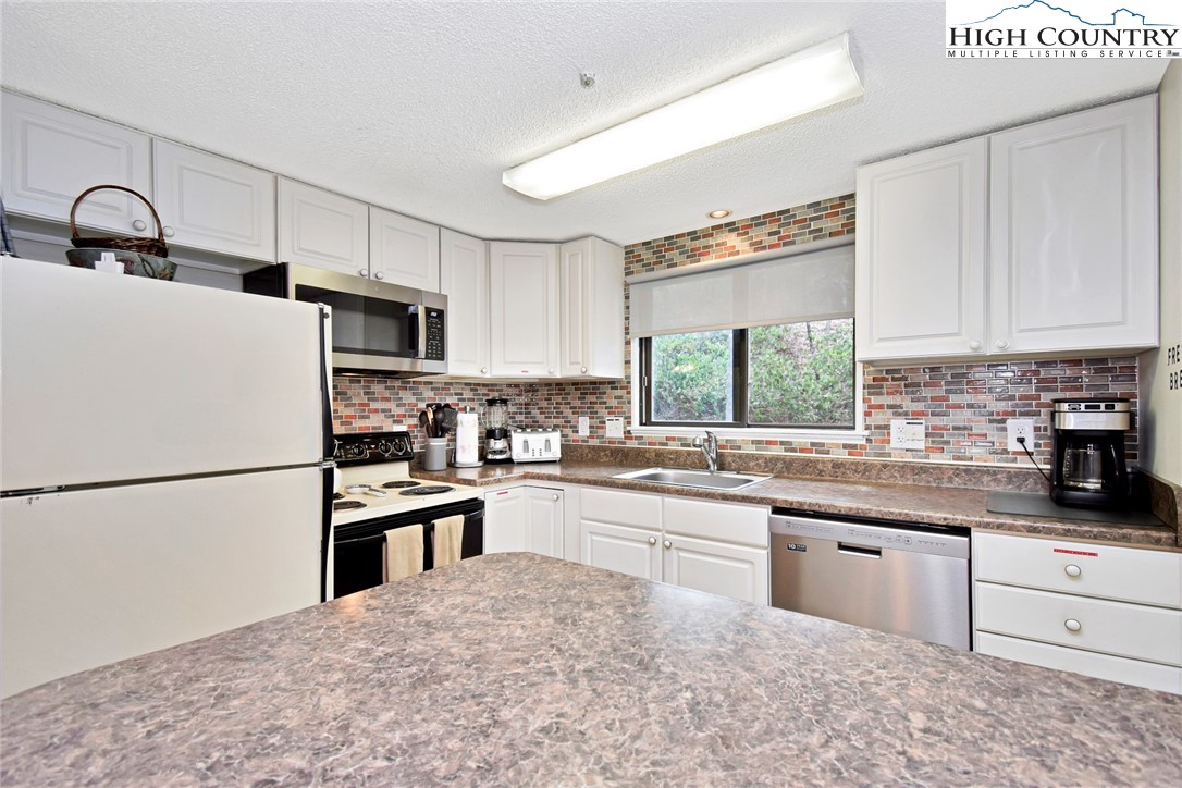 1040 Sugar Mountain Drive D21 Property Photo 13