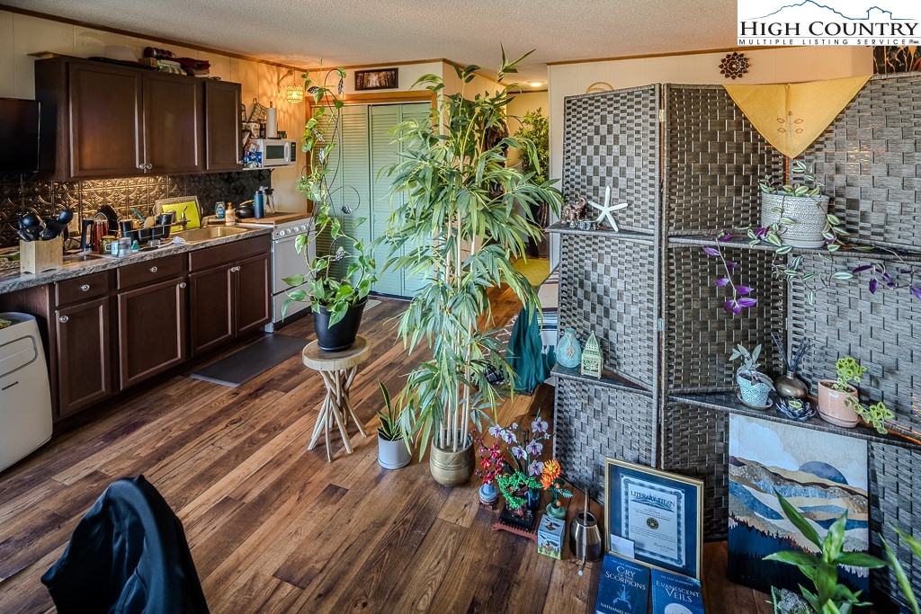 270 Elk Hill Drive Property Photo 35
