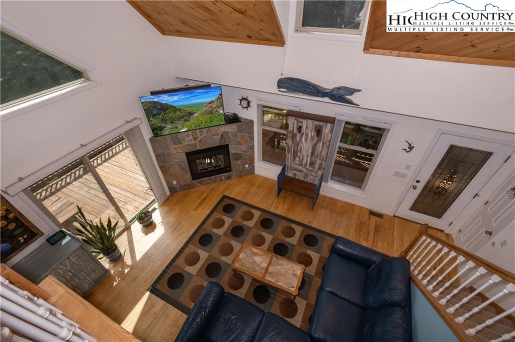 914 Balsam Drive Property Photo 12