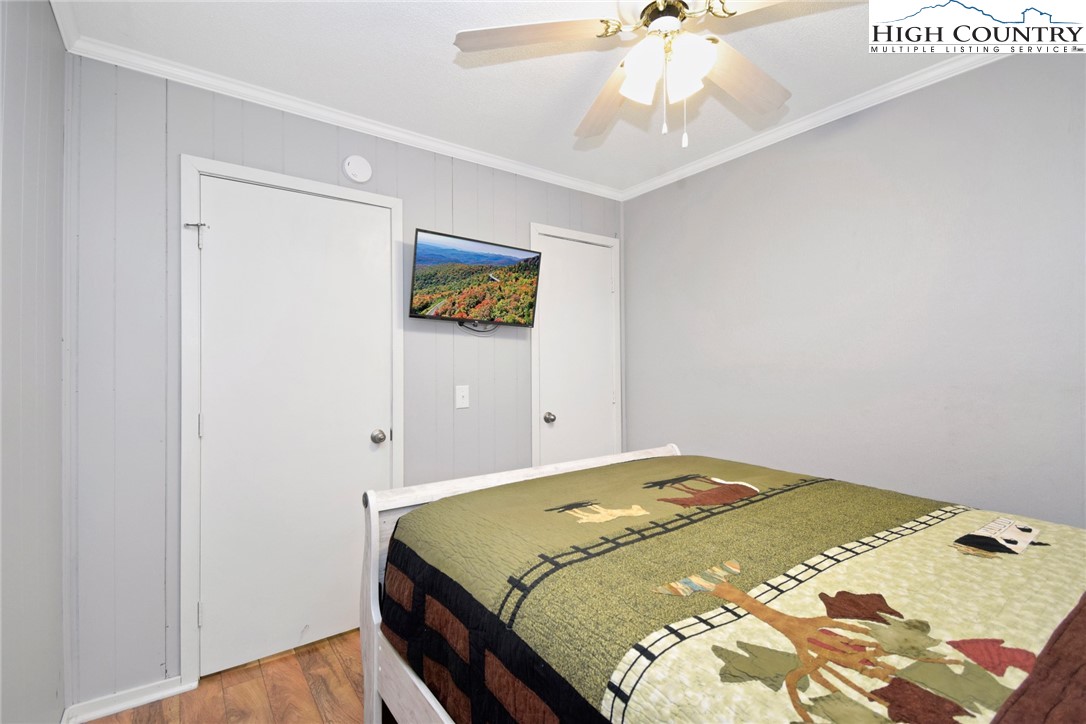 301 Pinnacle Inn Road 3130 Property Photo 12