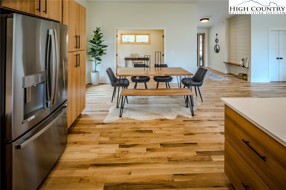 281 New River Farms Road Property Photo 17