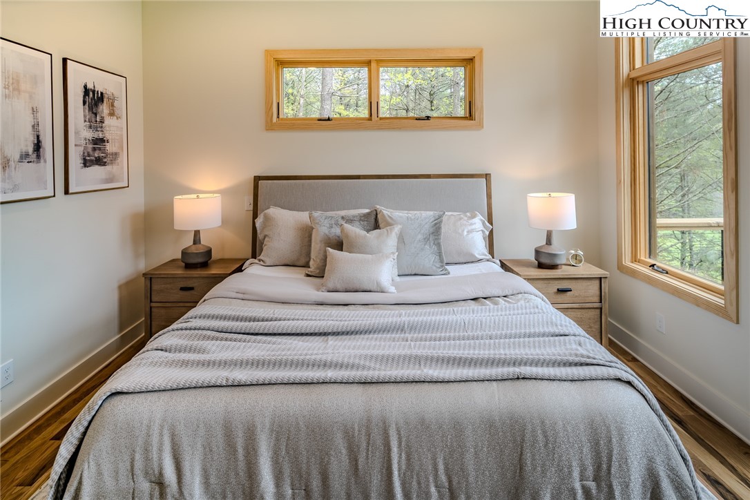 281 New River Farms Road Property Photo 24