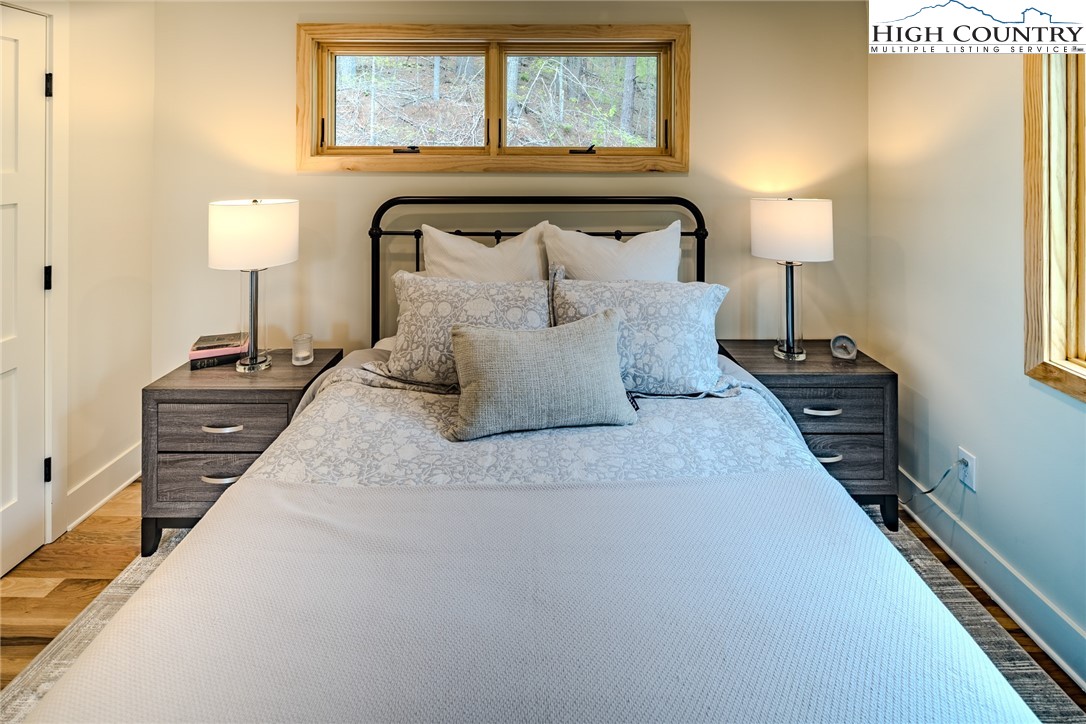 281 New River Farms Road Property Photo 31