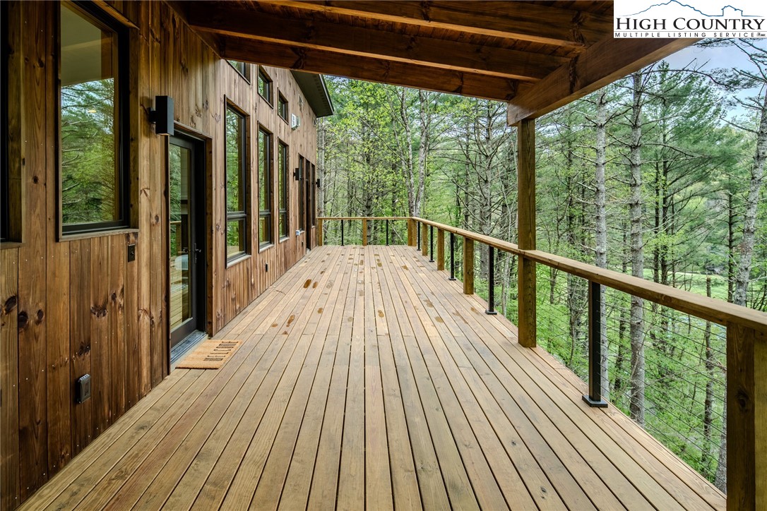 281 New River Farms Road Property Photo 37