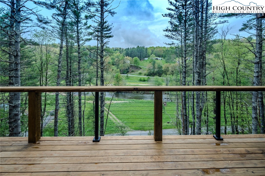 281 New River Farms Road Property Photo 39