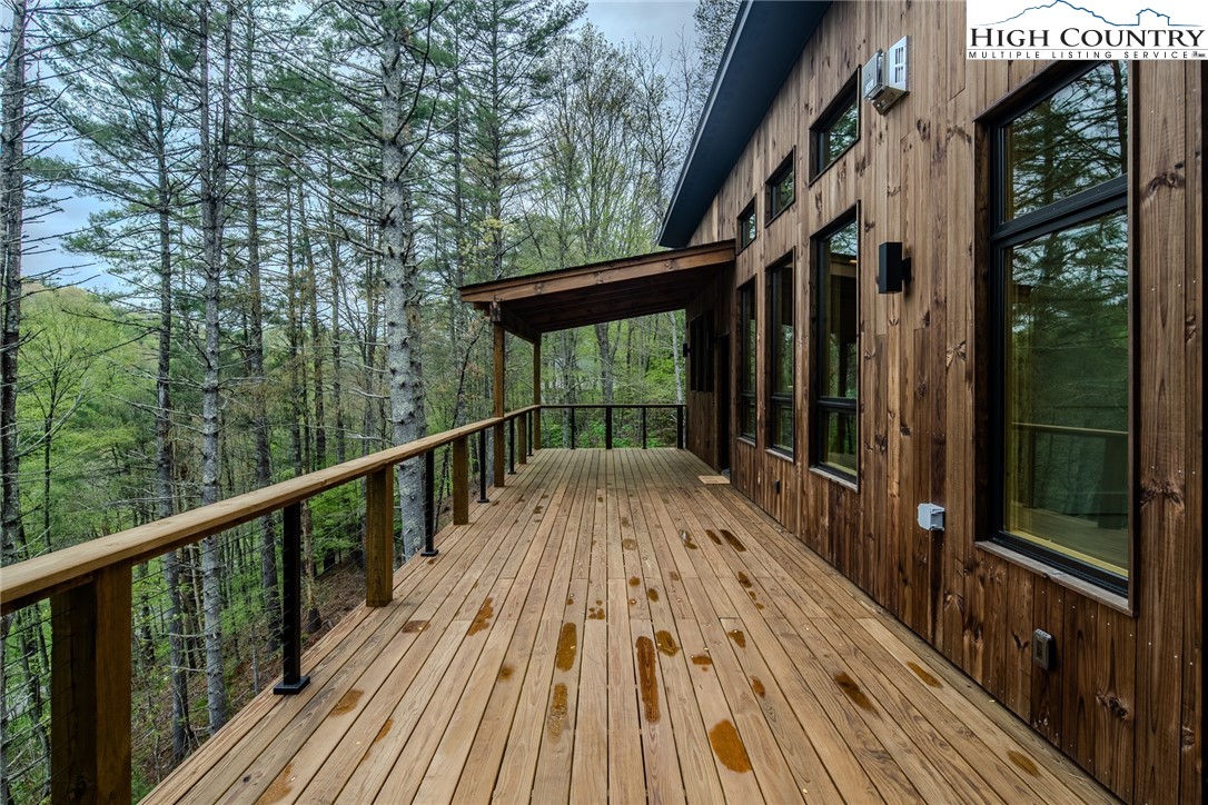 281 New River Farms Road Property Photo 43