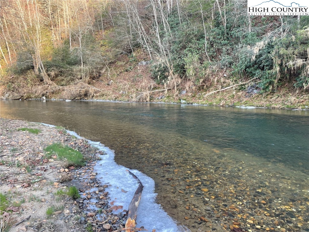 281 New River Farms Road Property Photo 46