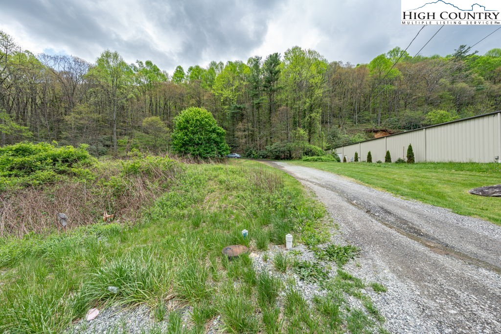2137 Nc Highway 105 Property Photo 13
