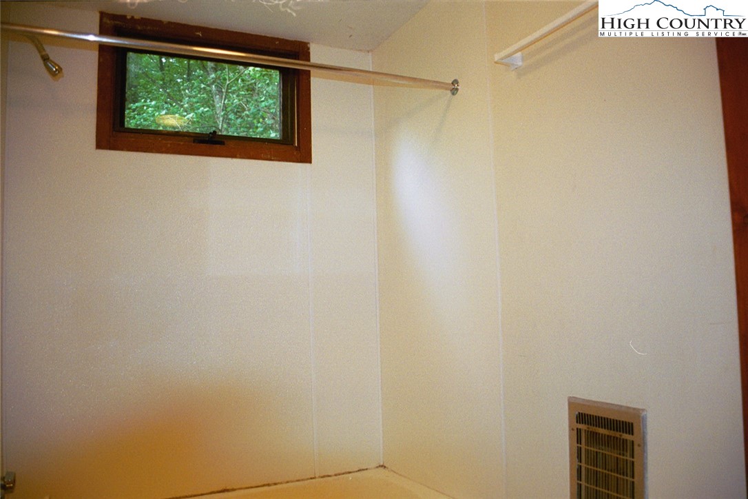 2137 Nc Highway 105 Property Photo 21