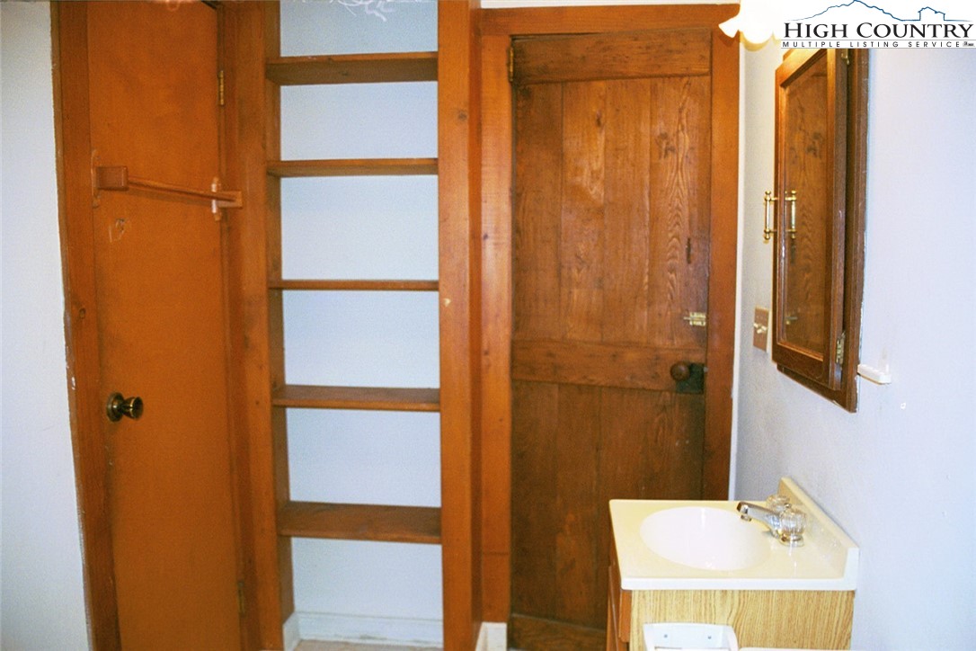 2137 Nc Highway 105 Property Photo 22