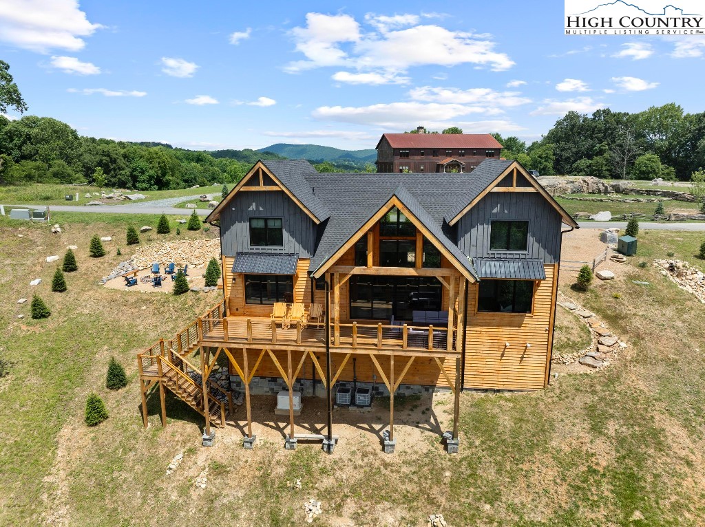 1030 High Valley Overlook Property Photo 5