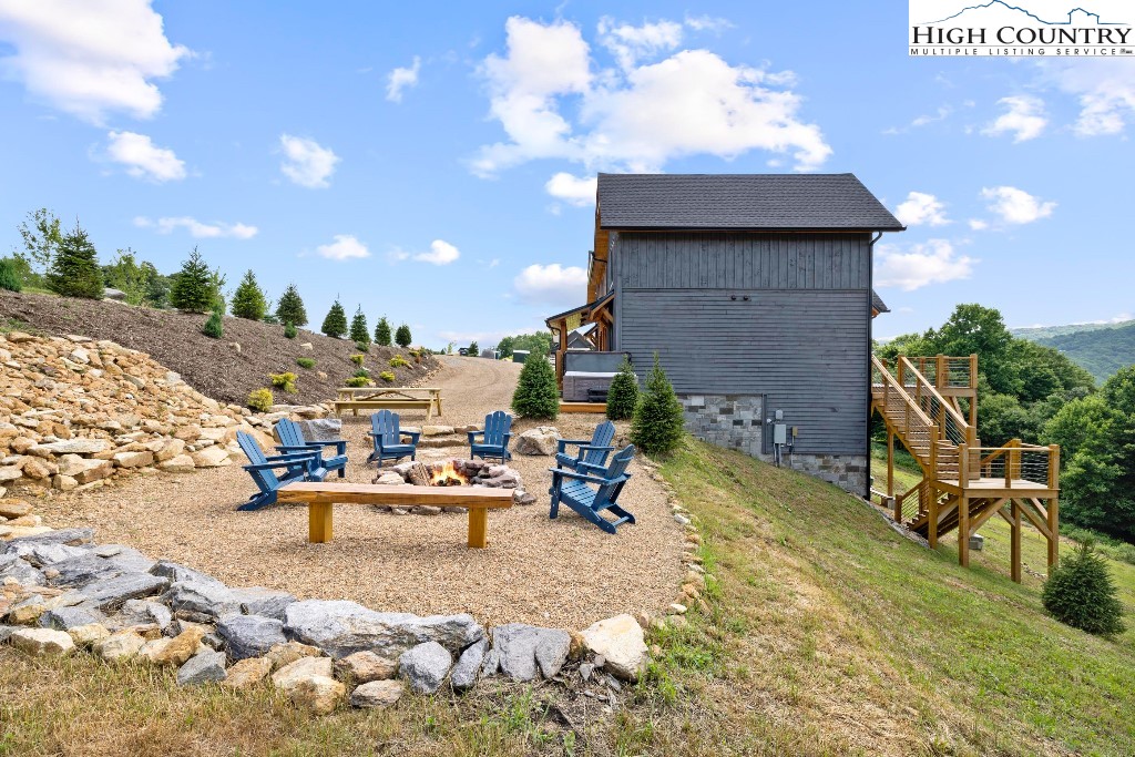 1030 High Valley Overlook Property Photo 8