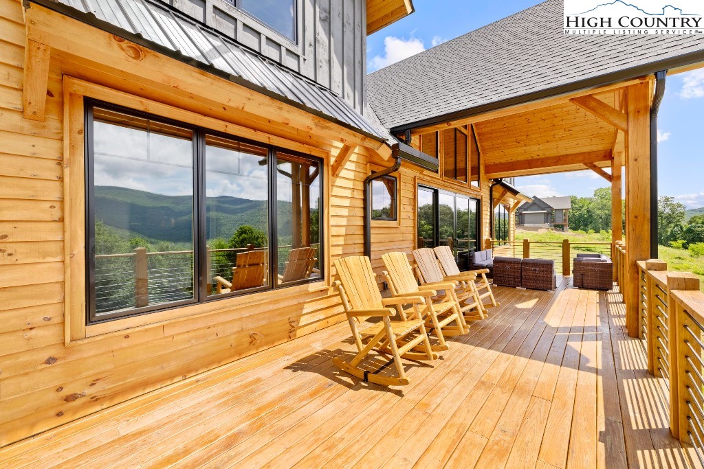 1030 High Valley Overlook Property Photo 12