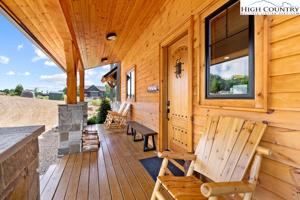 1030 High Valley Overlook Property Photo 13