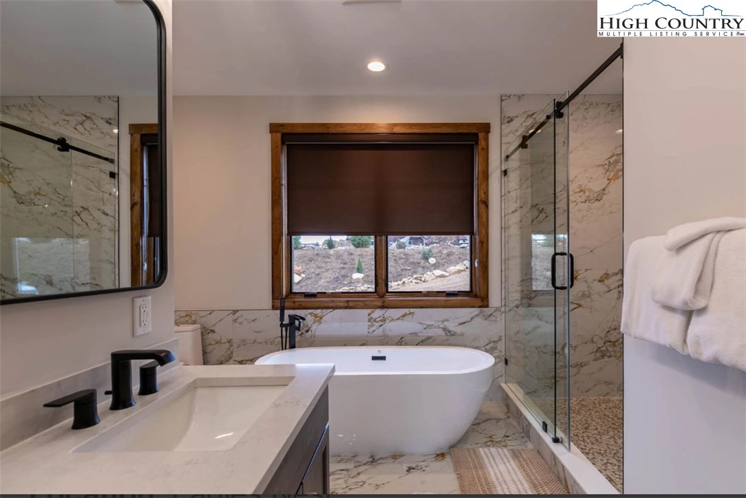 1030 High Valley Overlook Property Photo 20