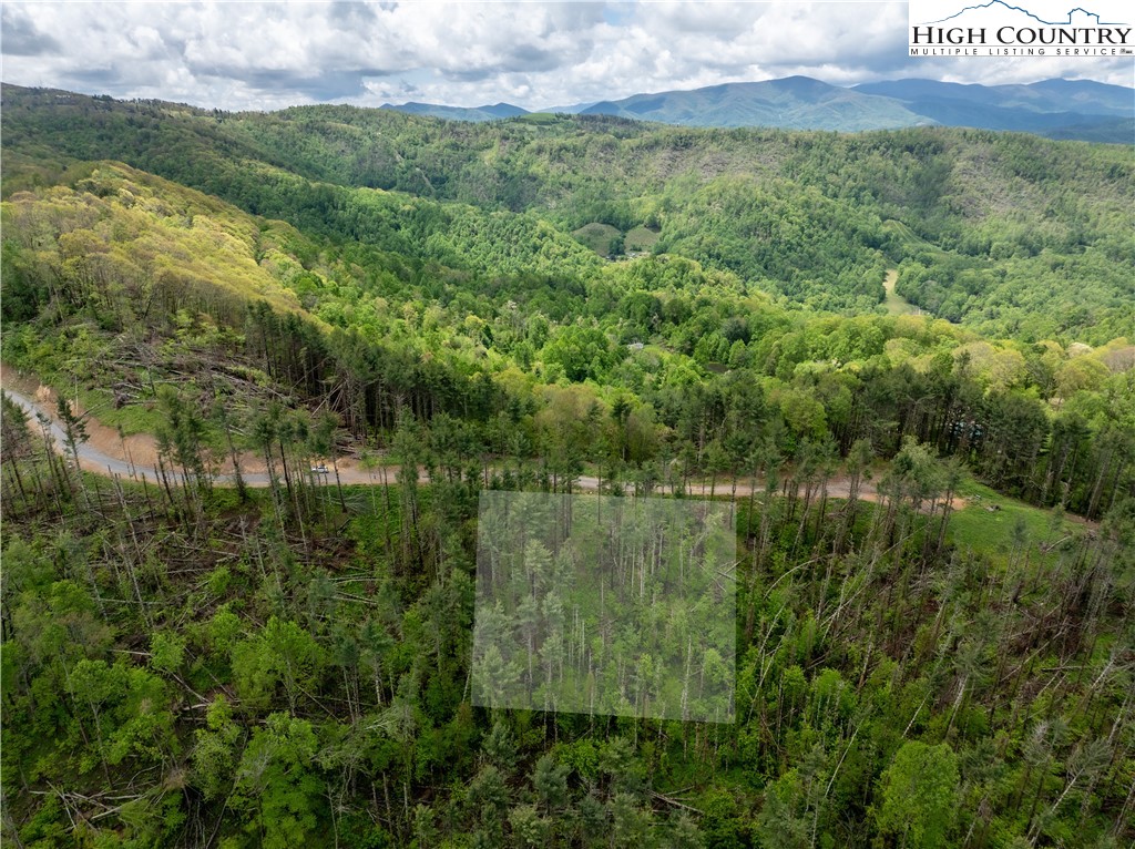 Wr-60 Clouds Rest Drive Property Photo 9