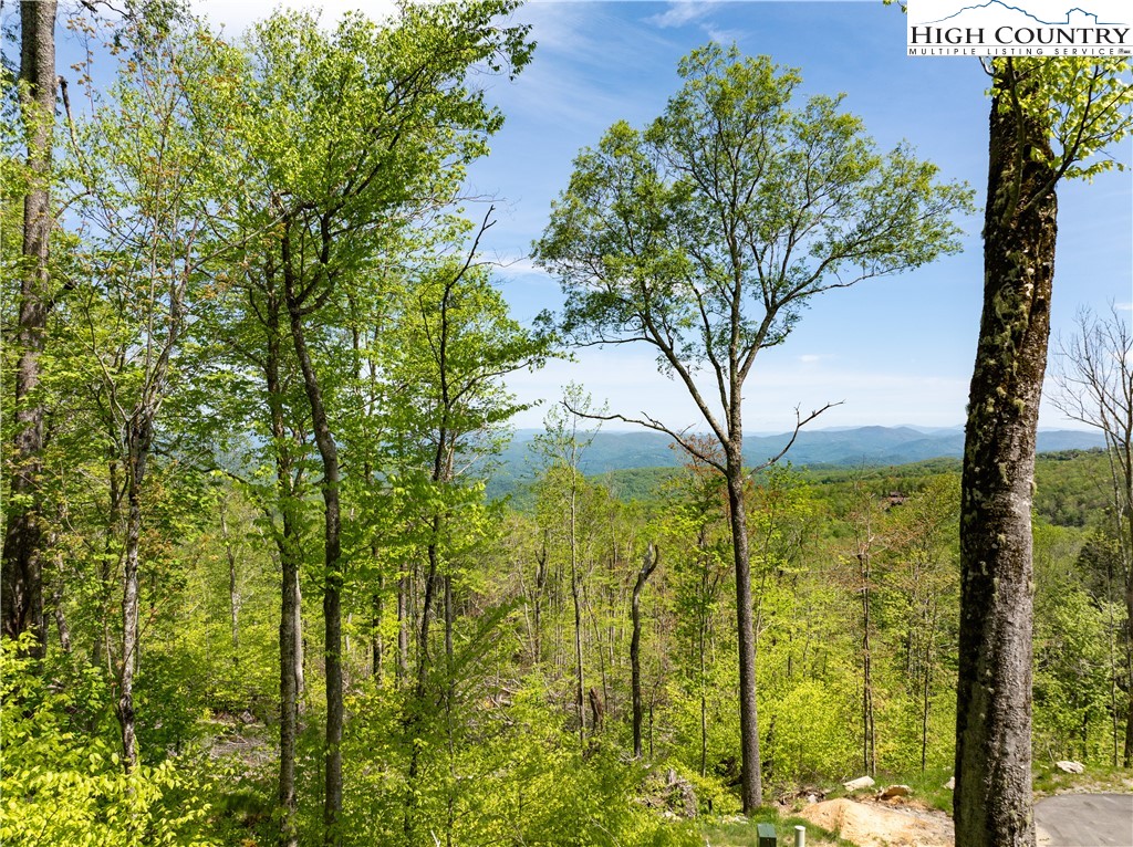 Es76 Lands End Trail Property Photo 2